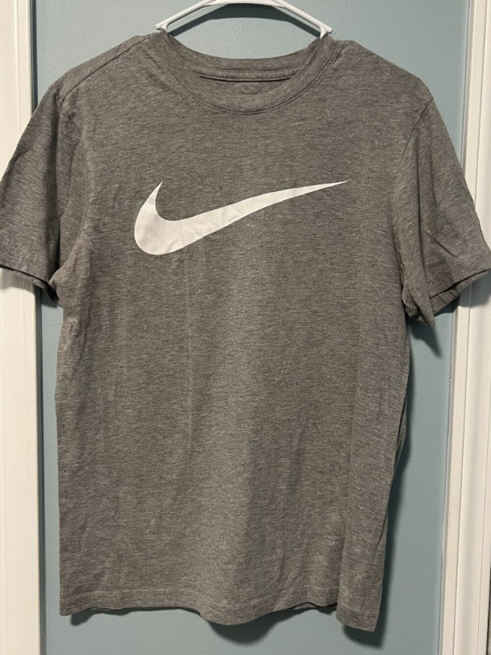 The Nike Tee Gray Men's Small T-Shirt